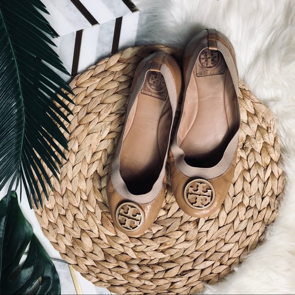 Tory Burch Shoes - Tory Burch Flats Nude And Gold, Gold Logo